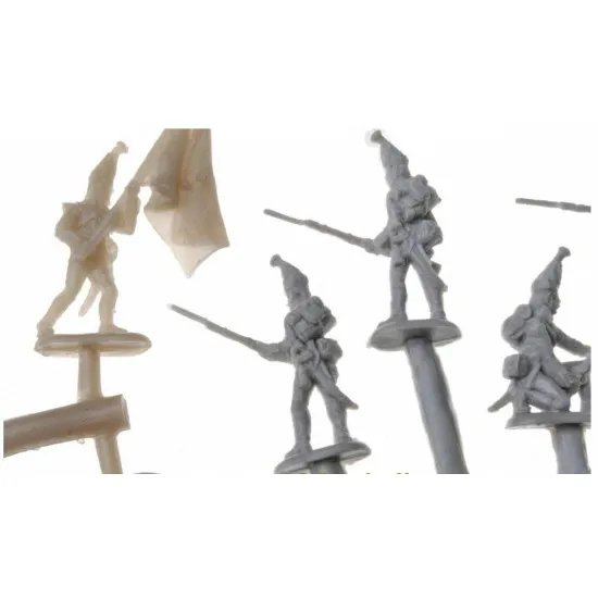 NAPOLEONIC WARS RUSSIAN GRENADIERS 1804-1807 PLASTIC KIT 1/72 RED BOX 72130