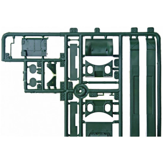 SHERMAN IIC MEDIUM TANK WWII 1/72 UM 384