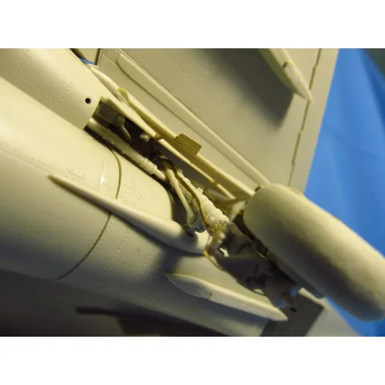 Su-35. Detailing set for landing gears (Kitty Hawk, GWH) 1/48 Metallic Details MD4834