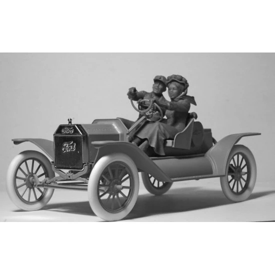 ICM 24014 1/24 American Sports Car Drivers