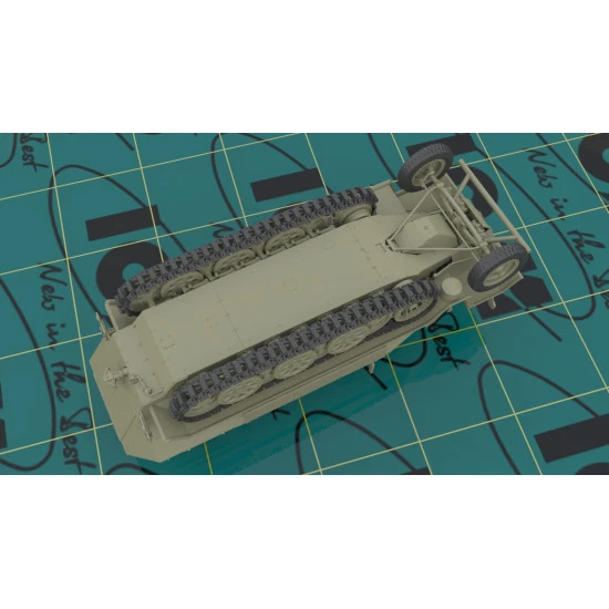 ICM 35104 - German armored personnel carrier Sd.Kfz.251 / 6 Ausf.A with crew