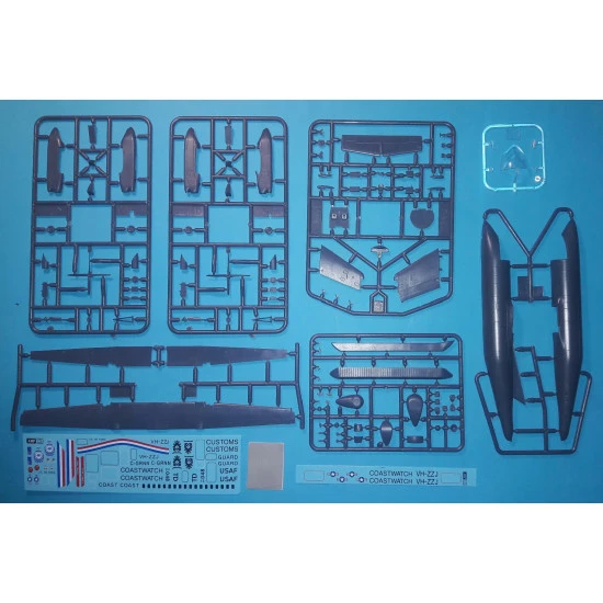 AMP 144-003 - 1/144 - E-9A Widget/ DHC-8-106 Dash 8 Caribbean Coast Guard model