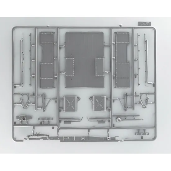 ICM 35590 1/35 Model W.O.T. 8, WWII British Truck scale model kit