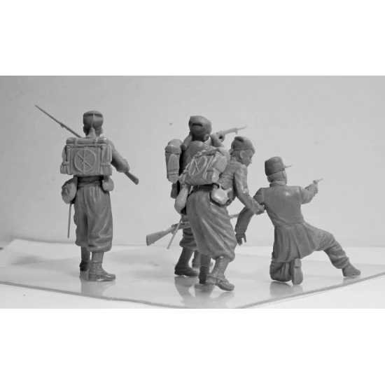 ICM 35709 - 1/35 French Zouaves (1914) (4 figures) (100 new models) plastic kit