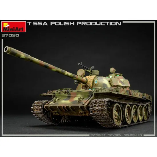 Miniart 37090 - 1/35 WW II T-55A Polish Production Scale Kit