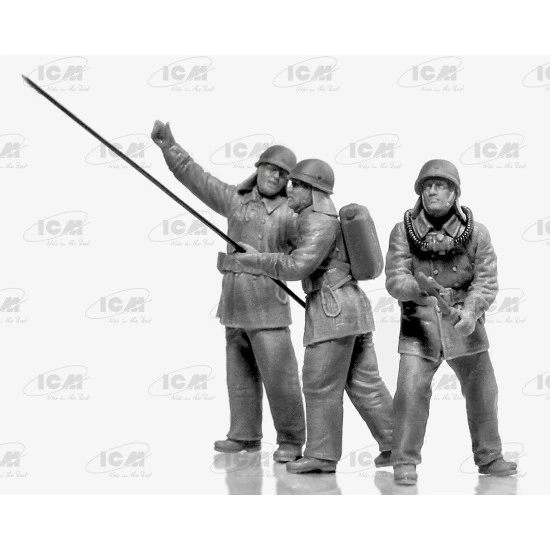 ICM 35902 - 1/35 Chernobyl 2. Fire Fighters (AC-40-137A firetruck + 4 figures + diorama base with background)