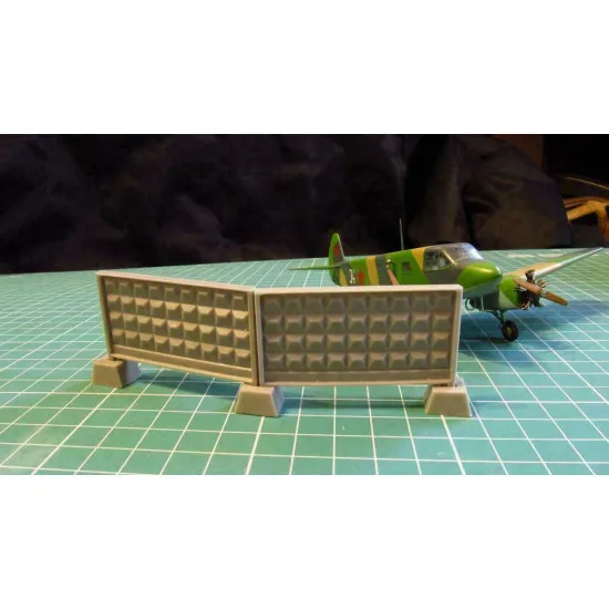 Bundle Metallic Details 1/72 MDR7207+MDR7208 Russian concrete fence P6Vm+P6V