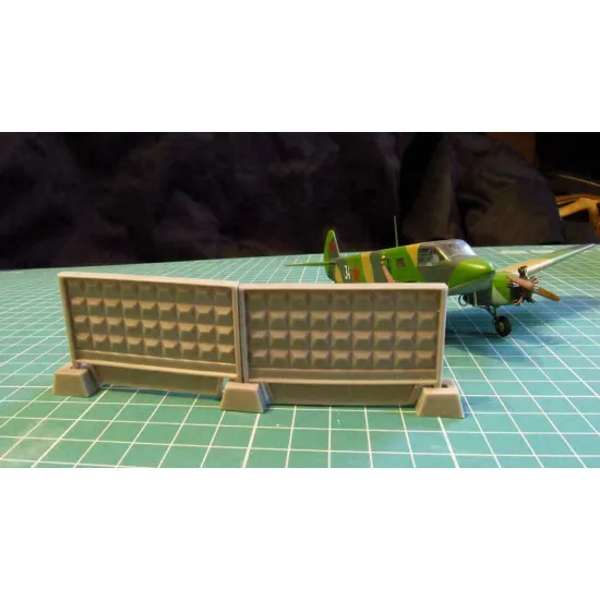 Bundle Metallic Details 1/72 MDR7207+MDR7208 Russian concrete fence P6Vm+P6V