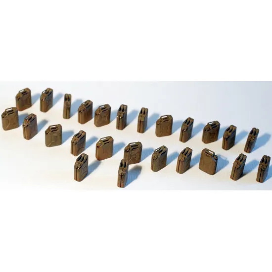 Dnepro Model DM3515 - 1/35, German canister, WWII, scale model kit