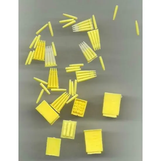 Dnepro Model DM3529 - 1/35 Bofors 40mm AA gun Hungar. ammo, ammo box scale model