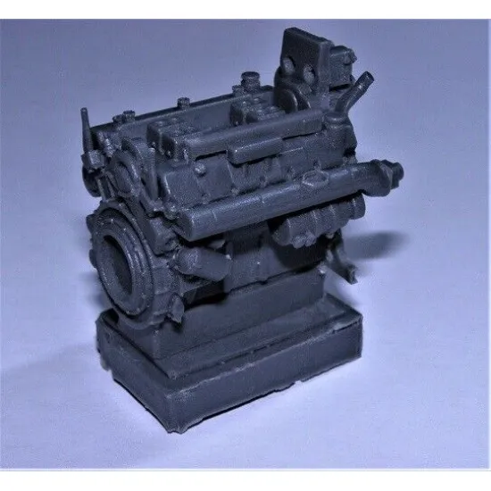 Dnepro Model - PANTHER engine Maybach HL 230 P30 WWII DM3539, 1/35 scale model kit