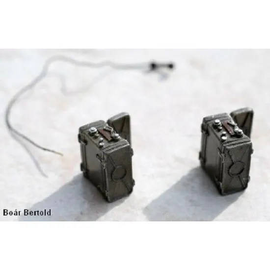 Dnepro Model DM3548 -1/35 Soviet R-105 field radio, Resin kit, parts - 8 pcs.