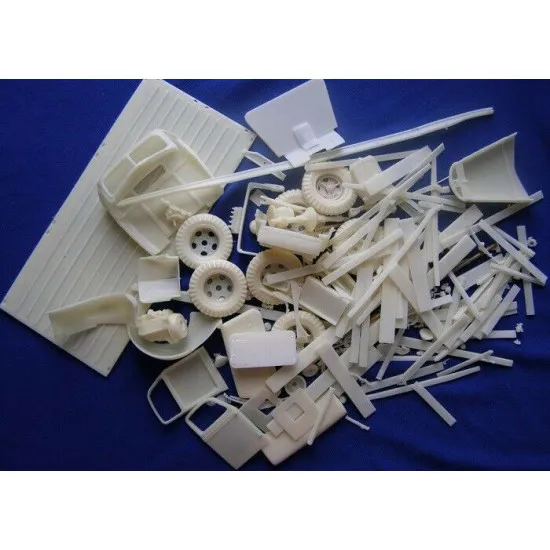 Dnepro Model DM3596 - 1/35, 1940 Ford Grain Truck 16 foot bed, scale model kit