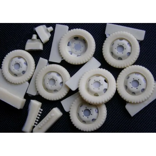 Dnepro Model DM35102 1/35 Opel Blitz 2,5-32 (1,5 ton) Wheels 6.5x18 Continental