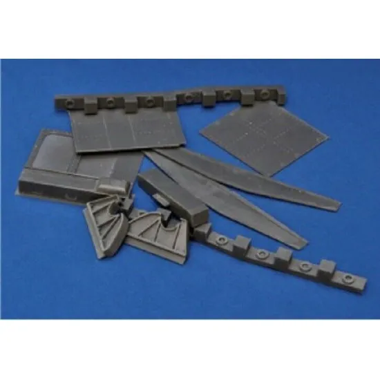 Dnepro Model DM35111 - 1/35, Italian 381/40 Railway Gun, scale model kit