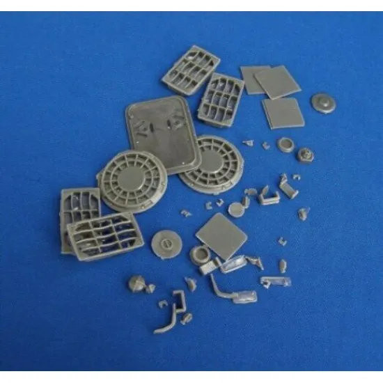 Dnepro Model DM35113 1/35 VK.501 Ammunition carrier based Panther chassis