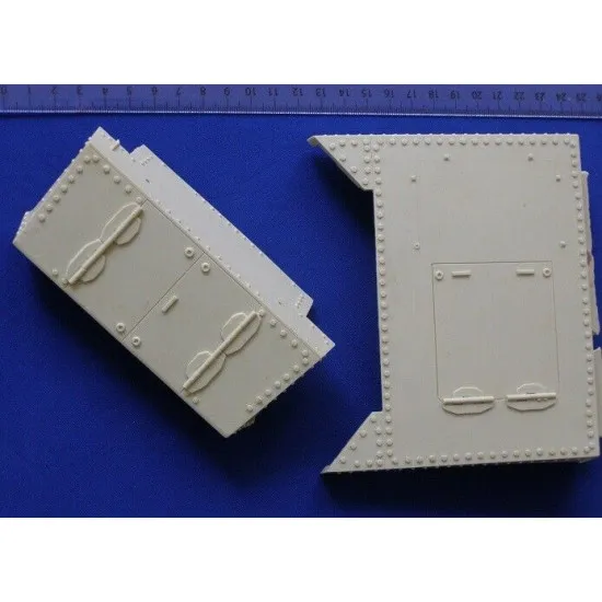 Dnepro Model DM1604 - 1/16, 41M Turan II Vezer Turan WWII scale model kit