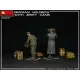 MINIART 35286 - 1/35 - GERMAN SOLDIERS WITH JERRY CANS (2 figures)