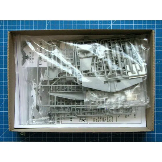 Sova Model SM72006 1/72 - Learjet U-36A Japan scale model kit, Length 206 mm