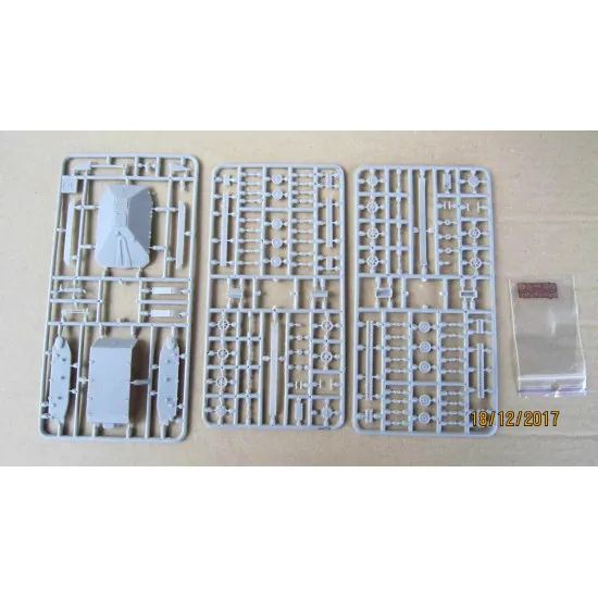 Sova Model - Tank destroyer Maresal SM72011 1/72 scale model kit, Length 80 mm