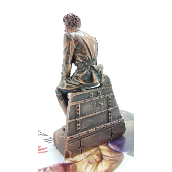 Mini Tank 3201 - 1/32 - Monument to Leonid Bykov Mini Tank 3201 - 1/32 - Monument to Leonid Bykov