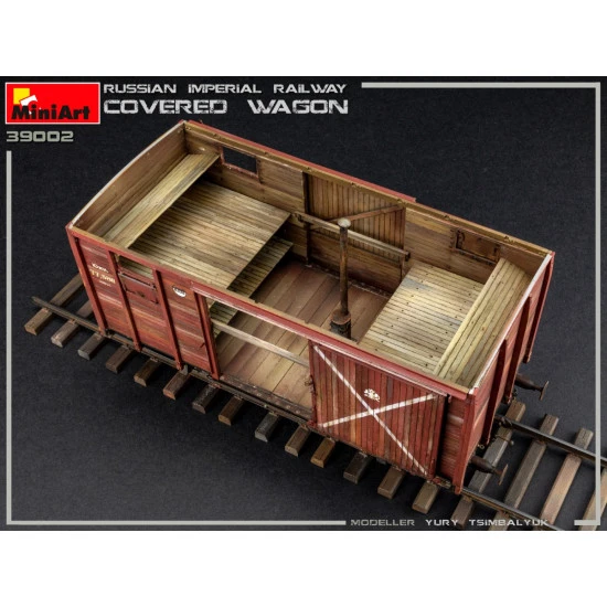 Miniart 39002- 1/35 - RUSSIAN IMPERIAL RAILWAY COVERED WAGON 182 mm