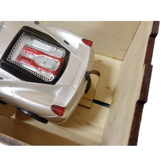 LMG BB-18 1/24 Transport Box for A Car