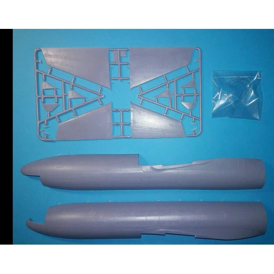 AMP 144-004 - 1/144 - McDonnell Douglas KC-10 Extender/ Scale plastic model kit