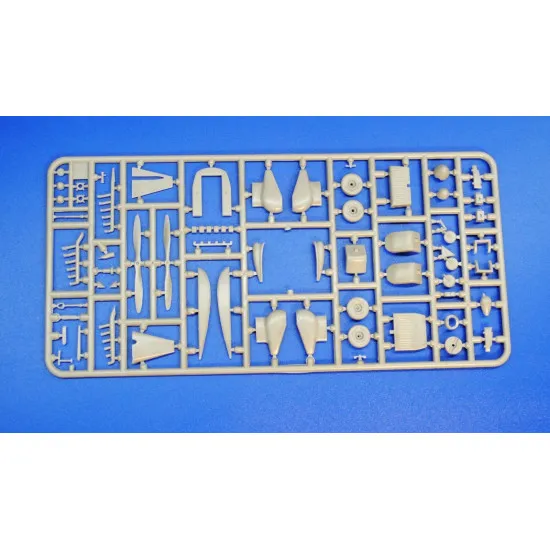 Dora Wings DW 48006 Percival Proctor Mk.III plastic model kit, scale 1/48 Dora Wings DW 48006 Percival Proctor Mk.III plastic model kit, scale 1/48