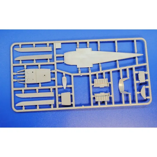 Dora Wings DW 48006 Percival Proctor Mk.III plastic model kit, scale 1/48 Dora Wings DW 48006 Percival Proctor Mk.III plastic model kit, scale 1/48