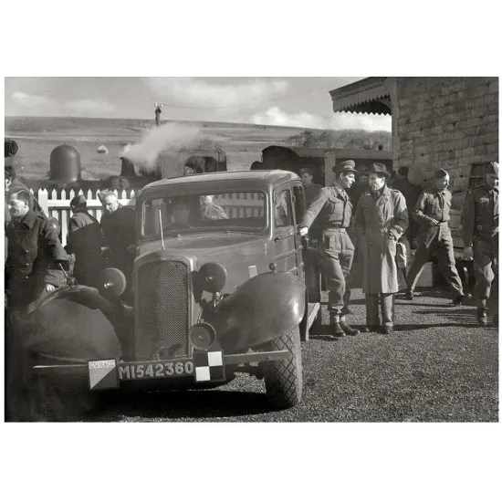 ACE 72551 - 1/72 - Super Snipe Station Wagon (Woodie). Plastic model kit