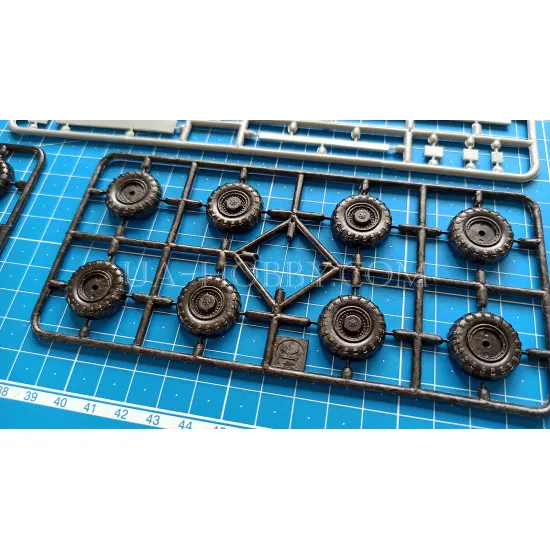 A&A Models 7219 - 1/72 - AA-70 Firefighting Truck