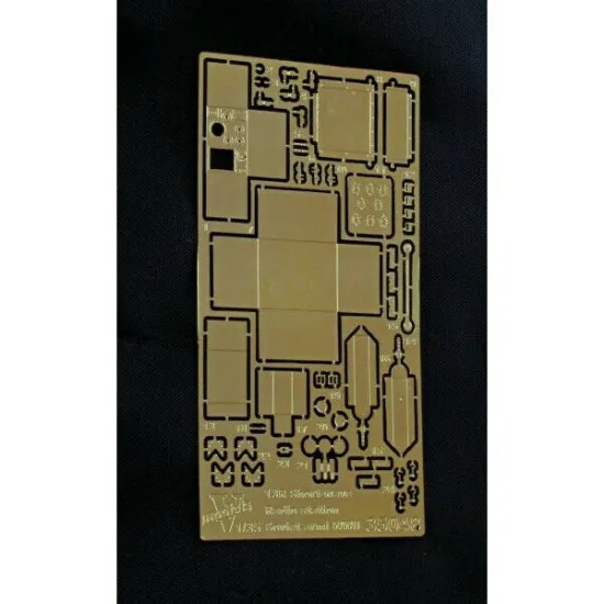Vmodels 35048 - 1/35 - Photo-etched 13R short-wave Soviet radio station