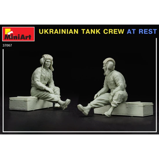 Miniart 37067 - 1/35 - UKRAINIAN TANK CREW AT REST. 4 figures