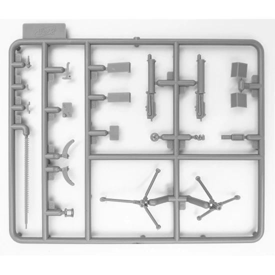 ICM 35670 - 1/35 - Model T RNAS Armoured Car with WWI British Tank Crew