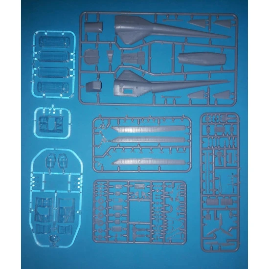 AMP 72-012 - 1/72 - AMP 72-012 SikorskyR-5/S-51 USAF ambulance RCA, USAF, RAF