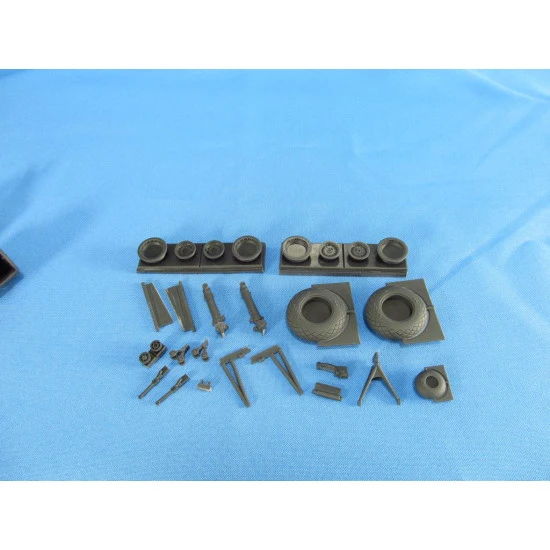 Metallic Details B-17. Wheels with cover (Revell/Monogram) 1/48 MDR4865 scale model resin kit