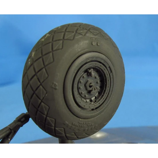 Metallic Details B-17. Wheels with cover (Revell/Monogram) 1/48 MDR4865 scale model resin kit