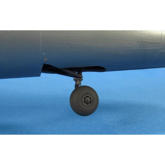 Metallic Details B-17. Wheels with cover (Revell/Monogram) 1/48 MDR4865 scale model resin kit