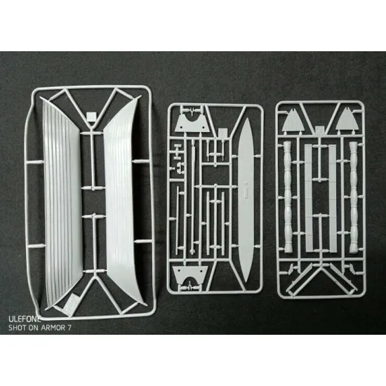 Us Stock Garbuz 72-002 - 1/72 - Seagull. Warship Of The Ukrainian Cossacks Plastic Model