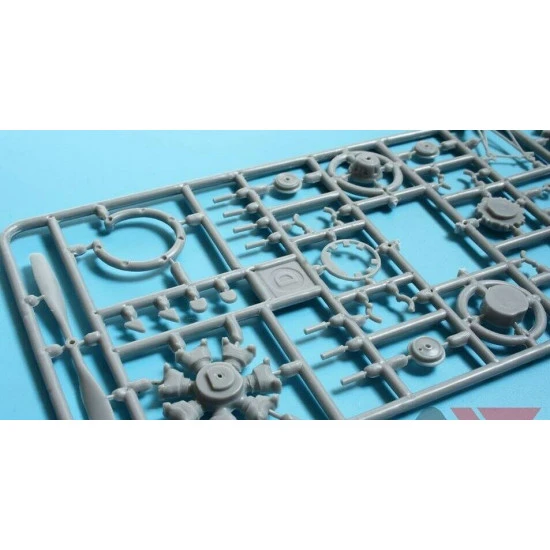 A&A Models AA4801 - 1/48 - Yakovlev Yak-11 Military Trainer