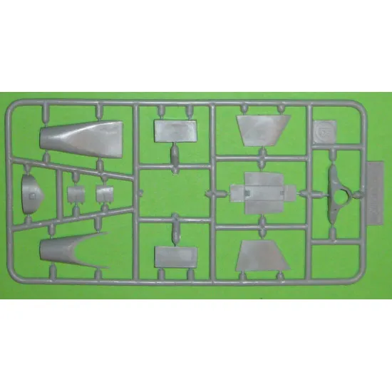 AVIS AV72029 - 1/72 - EADS BARRACUDA MODEL KIT