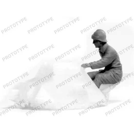 ICM 35647 - 1/32 - WWII French Tank Crew (5 figures), scale plastic model kit