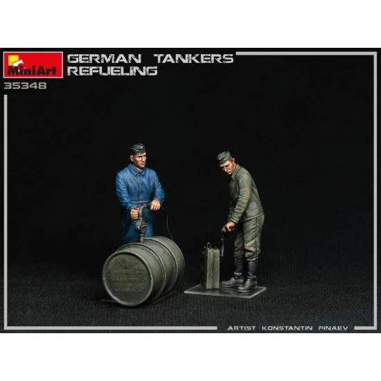 Miniart 35348 - 1/35 German Tankers Refueling, WWII military miniatures scale