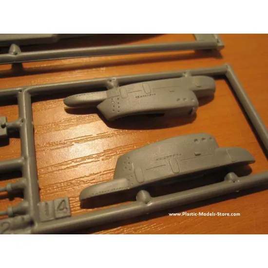 ORP ORZEL Polish Submarine 1939 WWII 1/400 Mirage 40047