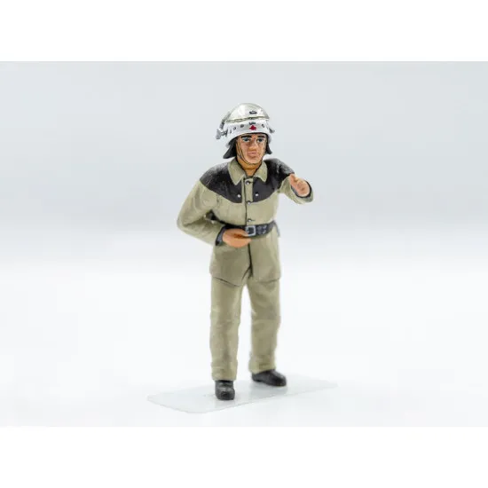 ICM 35623 - 1/35 - Soviet firefighters (1980s) scale plastic model kit