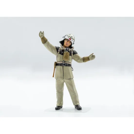 ICM 35623 - 1/35 - Soviet firefighters (1980s) scale plastic model kit