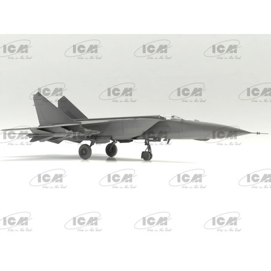 ICM 72177 - 1/72 - MiG-25 PD Soviet fighter-interceptor scale plastic model kit