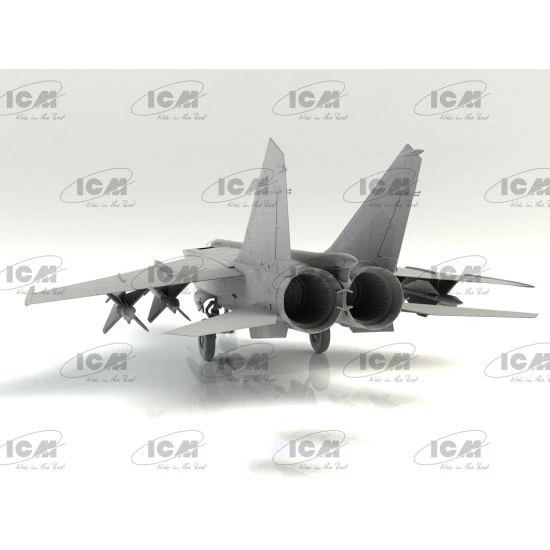 ICM 72177 - 1/72 - MiG-25 PD Soviet fighter-interceptor scale plastic model kit