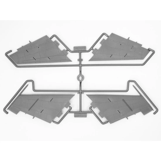 ICM 72177 - 1/72 - MiG-25 PD Soviet fighter-interceptor scale plastic model kit